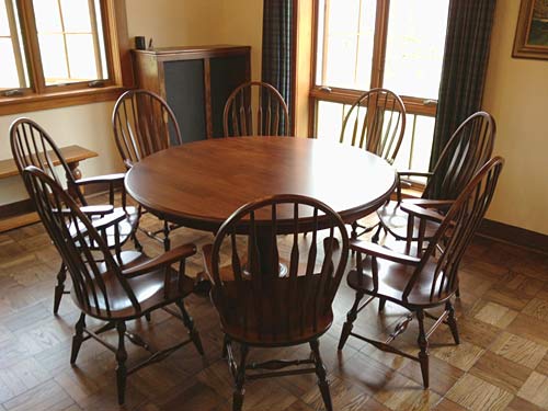 amish woodworking restaurant image